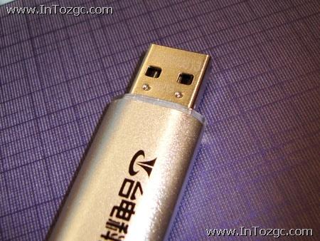 堪稱小硬盤 臺電32GB容量U盤上市售999!